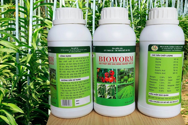 Mặc dù sản phẩm phân bón lá Bioworm chai 1 lít có chất lượng cao và hỗ trợ cây trồng phát triển sinh trưởng tốt nhưng người dùng cũng cần lưu ý một số vấn đề